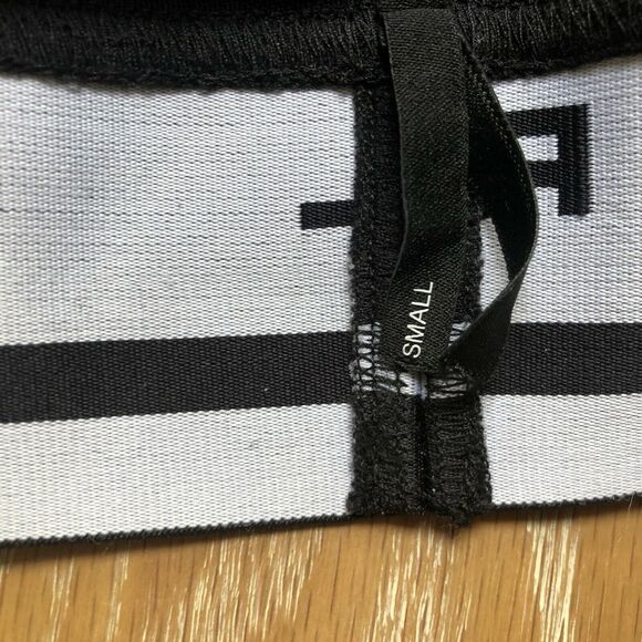 KORAL Sz S Womens Red Logo Band Sports Bra Racerback with Removable Pads EUC - Picture 7 of 7